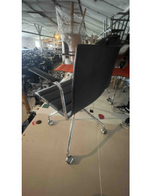 Used Moving conference chair, black – ergonomic, comfortable and stylish
