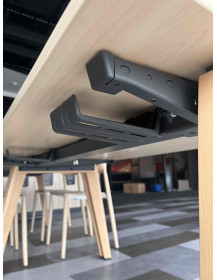Used Steelcase B-Free Table – Functionality and Elegance in the Workplace