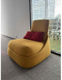 Uzywany-fotel-Coalesse-Hosu-pomaranczowy-miodowy-outlet-meblowy-zerowastedesign