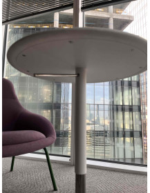 Used Adjustable Rotating PIX Table by Arper, White