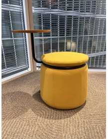 Uzywana-pufa-stolek-Naughtone-Lasso-zolta-outlet-meblowy-zerowastedesign