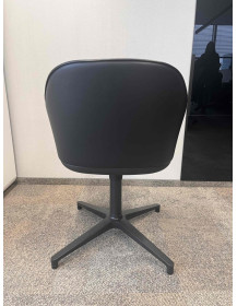 Uaywane-krzeslo-Vitra-czarne-obrotowe-outlet-zerowastedesign-warszawa