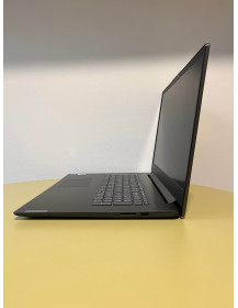 Używany Lenovo V17 G2 ITL z procesorem Intel i3 11. generacji, 16 GB RAM i dyskiem SSD 256 GB.