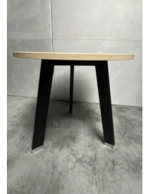 Uzywany-stol-okragly-80cm-drewnopodobny-blat-czarne-metalowe-nogi-zerowastedesign-outlet-meblowy-warszawa