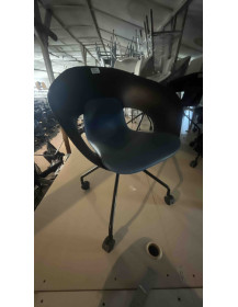 Used DELI Chair by Skandiform – Bucket Seat, Black‑Navy