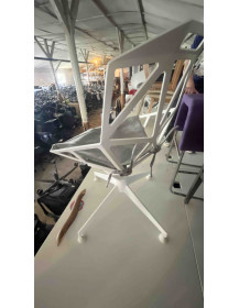 Used Magis Chair One Swivel Chair – White