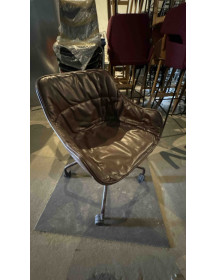 Used Burgundy Bucket Chair on Wheels – Comfortable Seating for Office and Home