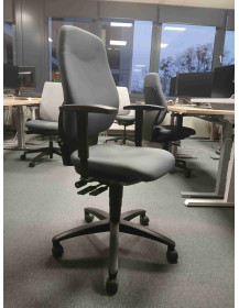 Uzywany-fotel-biurowy-DAUPHIN-szary-ergonomiczny-gabinetowy-outlet0meblowy-zerowastedesign-warszawa