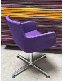 Uzywane-krzeslo-konferencyjne-kubelkowe-RIM-obrotowe-fioletowe-zerowastedesign-outlet-meblowy-biurowy-warszawa