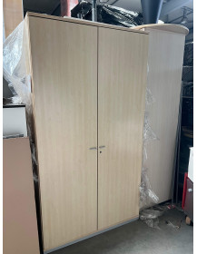 Uzywana-szafa-dwudrzwiowa-z-półkami-120x41x223cm-zerowastedesign-outlet-meblowy