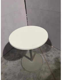 Used Small Round Table Ø 60 cm – White Top, Silver Stable Leg