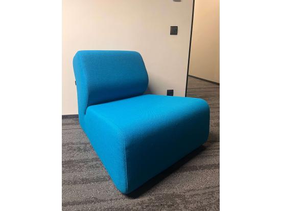 Fotel niebieski duży