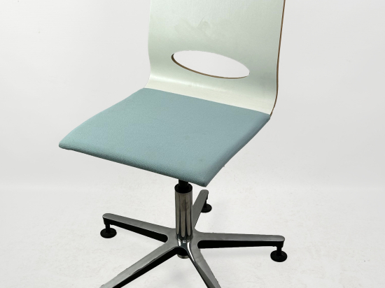 Krzesło obrotowe ISKU