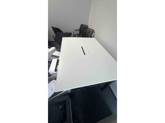 Stół konferencyjny 140x80 z mediaportem