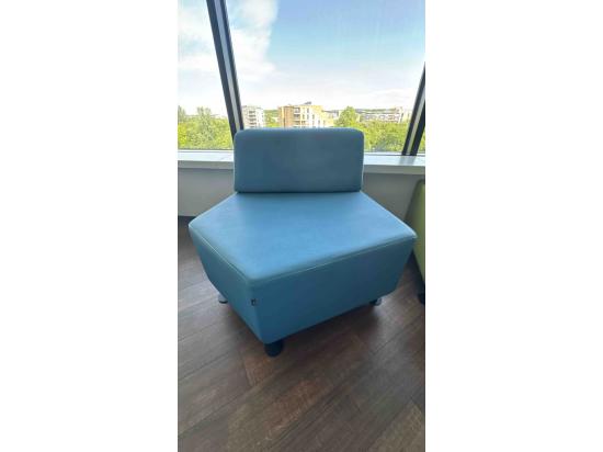 Używana Sofa / Fotel niebieski 88 x 83 cm