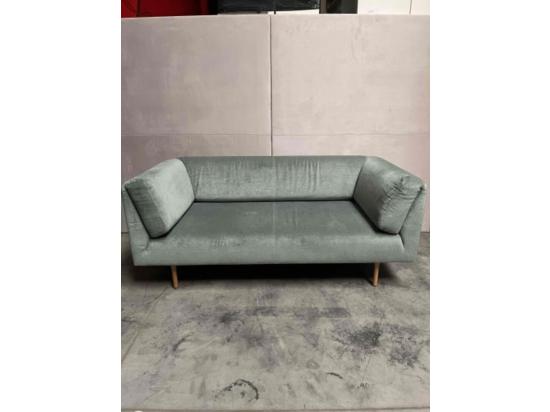 Używana sofa NOTI MUSE 180 cm, dwuosobowa, nierozkładana
