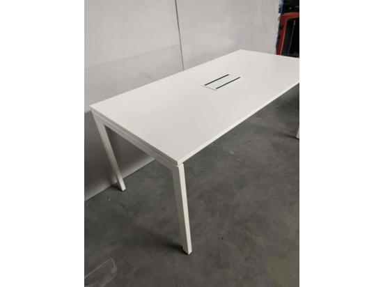 Używany stół konferencyjny prostokątny,  mediaport, 160 × 80 cm