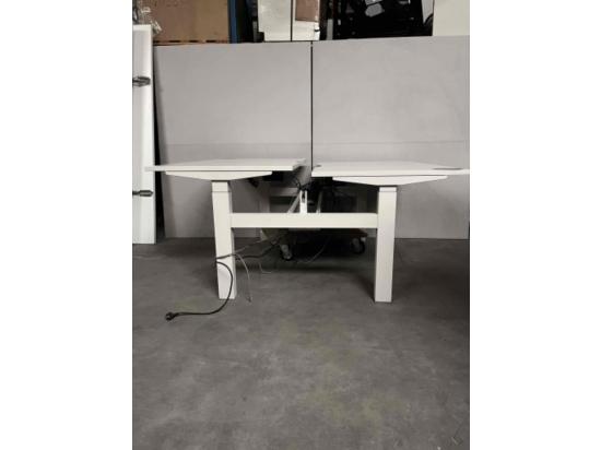 Używane biurko Steelcase Bech UP&DOWN – 170x140 cm, jeden blat 140x80 cm