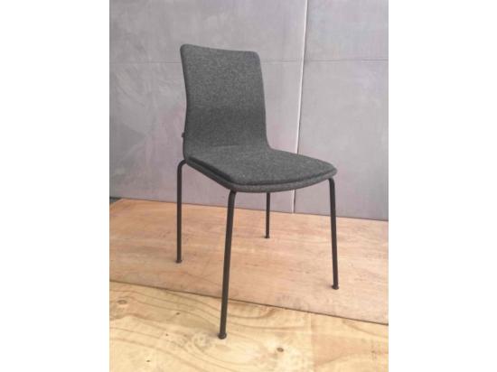 Używane krzesło Linar Plus Noti minimalistyczne grafitowe
