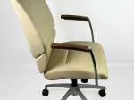 Krzesło biurowe beżowe z ekoskóry