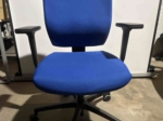 Używane obrotowe krzesło biurowe JUST EVO OPERATOR granatowe indygo, Dauphin