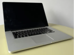 Używany Apple MacBook Pro 15 – Intel Core i7, 16 GB RAM, 256 GB SSD