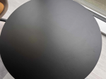 Używany stolik kawowy okrągły czarny 85 cm średnicy metalowa noga