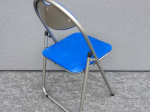 Krzesło składane niebieskie