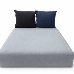 Używany moduł sofy Le Monde Noti pufa z oparciem, szara, poduszki granatowe