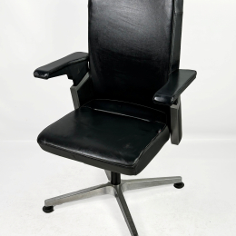Krzesło konferencyjne czarne