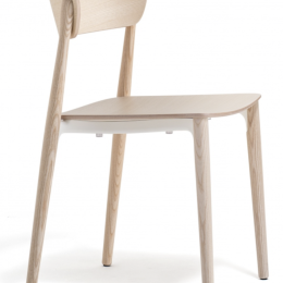 Używane krzesło Nemea 2820 Pedrali jasny kolor