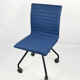 Bejot ORTE - krzesło biurowe na kółkach