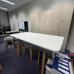 Stół wysoki do hooker 210x105 biały