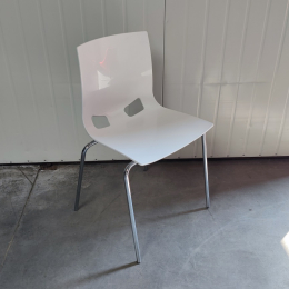 Krzesło plastikowe białe Nowy Styl Fondo