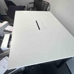 Stół konferencyjny 140x80 z mediaportem