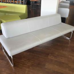 Używana Sofa szara minimalistyczna