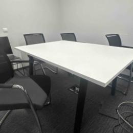 Stół konferencyjny 140x120